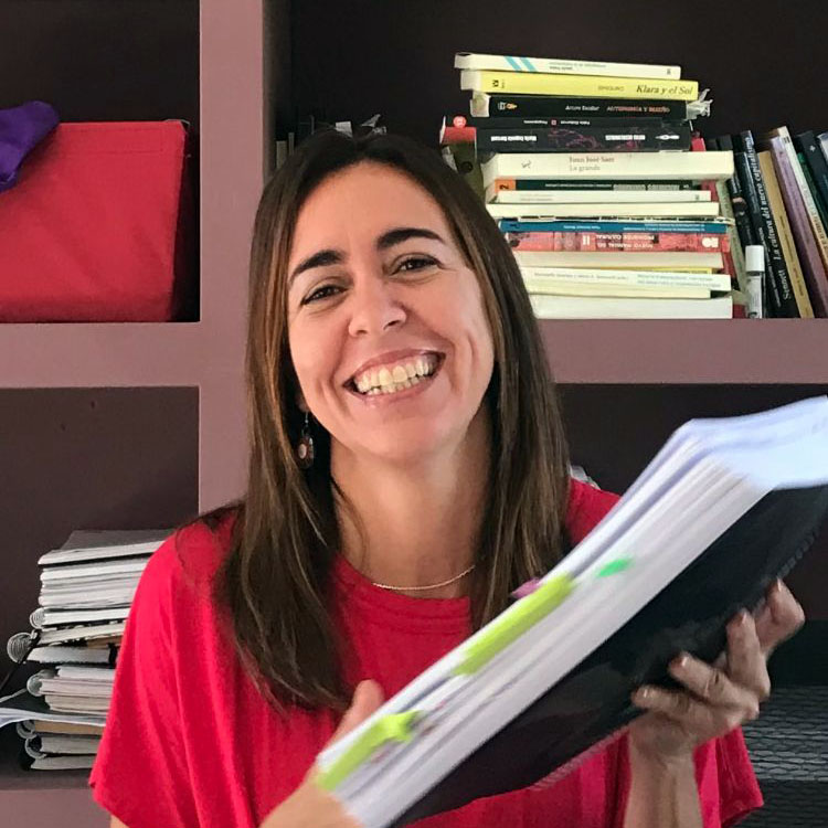 VALERIA BELMONTE, NUEVA DOCTORADA DEL DEPARTAMENTO DE COMUNICACIÓN SOCIAL DE FADECS